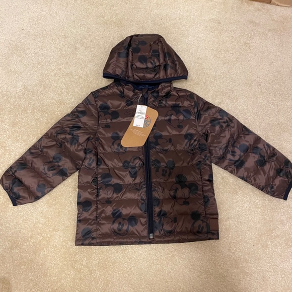 New Gap x Disney Mickey Mouse Primaloft kids jacket. Reg $100+tax. - Picture 4 of 9
